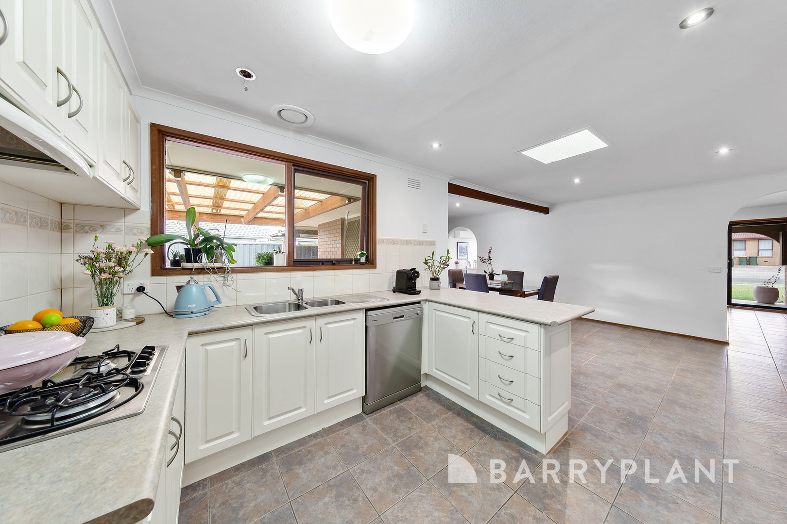 22 Baguley Crescent, Kings Park, VIC 3021, Kings Park - Thumbnail 6