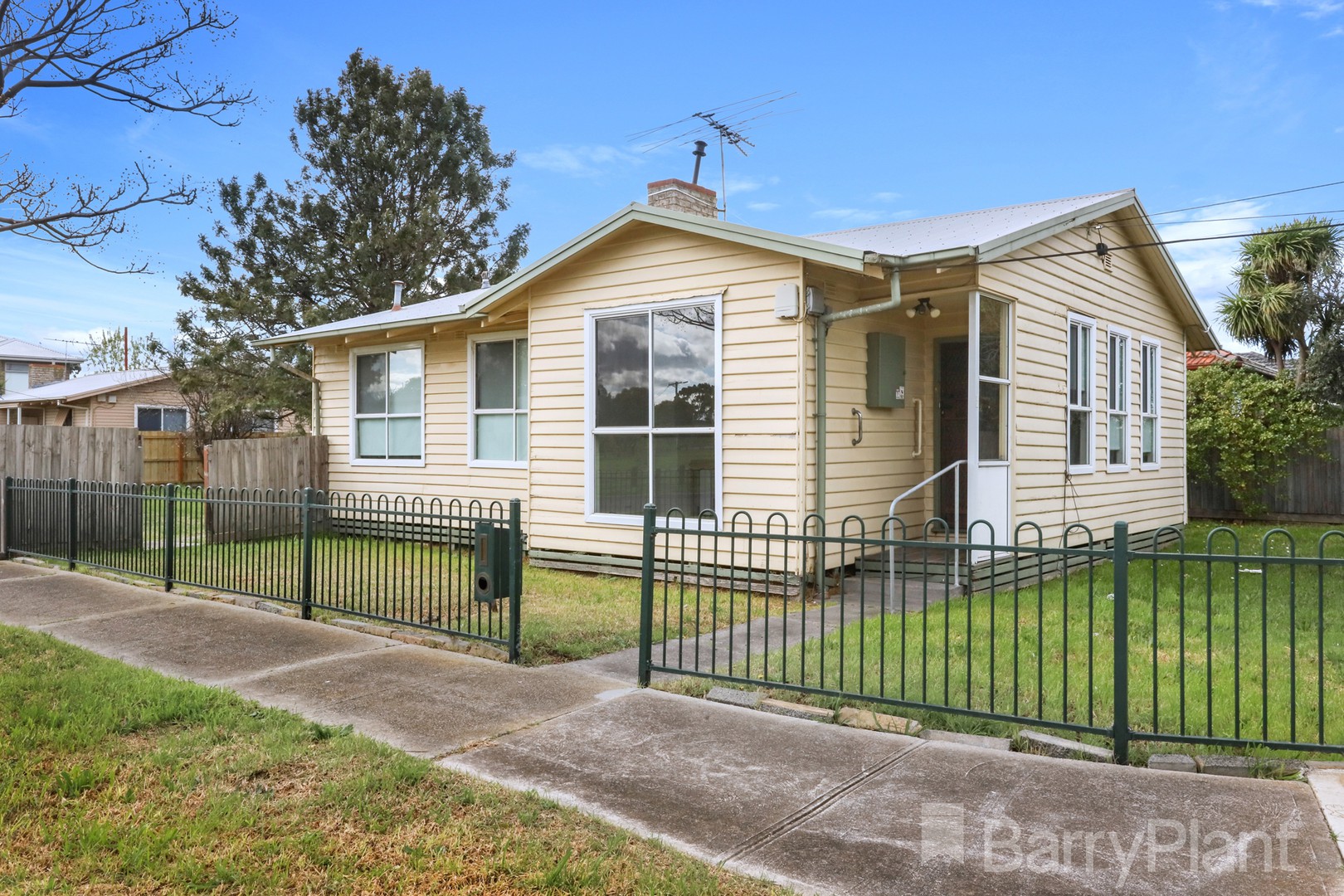 22 Balmoral Street, Braybrook, VIC 3019 - Thumbnail 2 - 11/09/2024