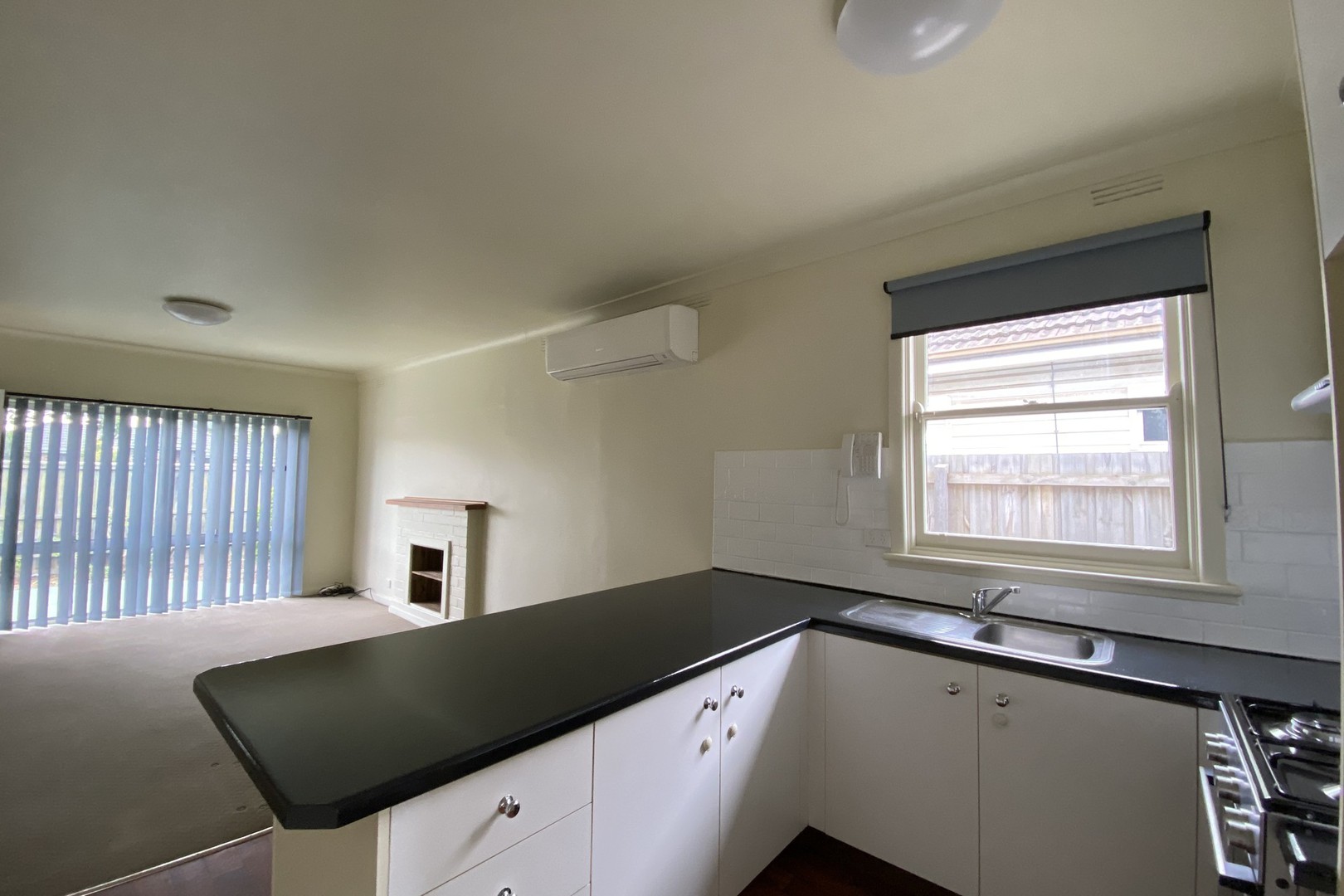 22 Banbury Road, Reservoir, VIC 3073, Reservoir - Thumbnail 4