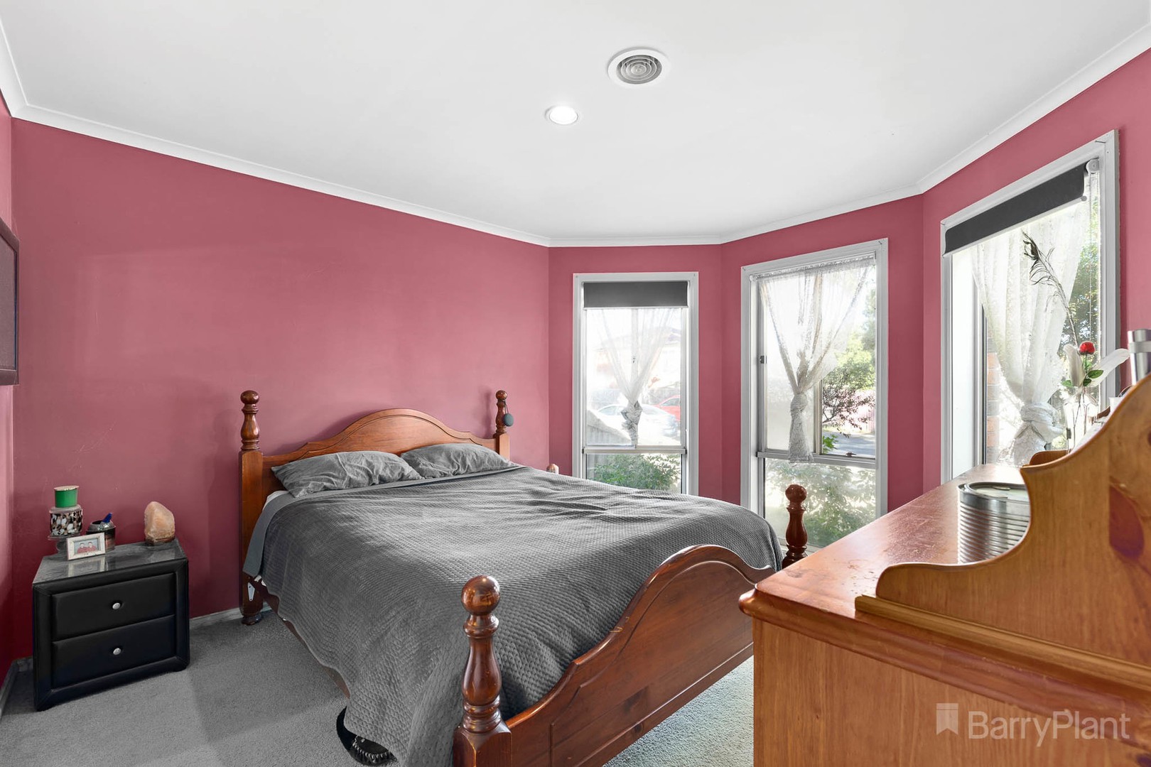 22 Banyalla Drive, Cranbourne West, VIC 3977 - Thumbnail 2 - 11/03/2022