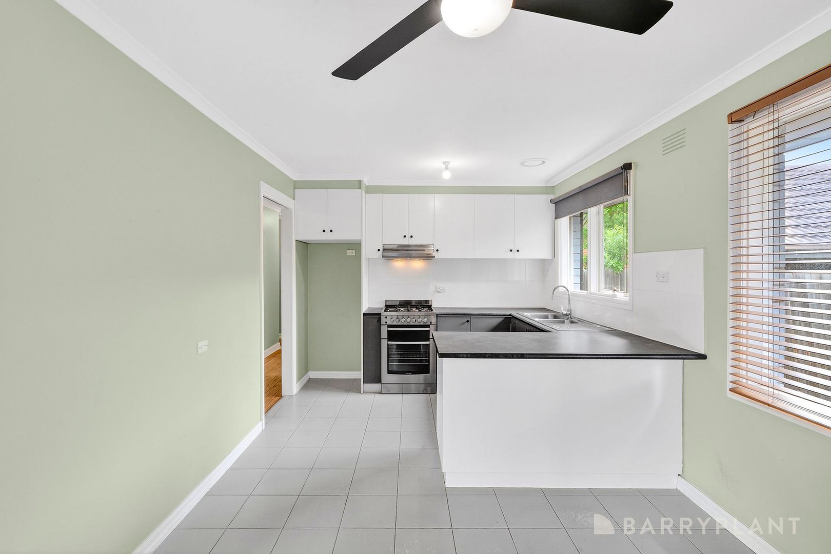 22 Bentley Crescent, Hoppers Crossing, VIC 3029, Hoppers Crossing - Thumbnail 6
