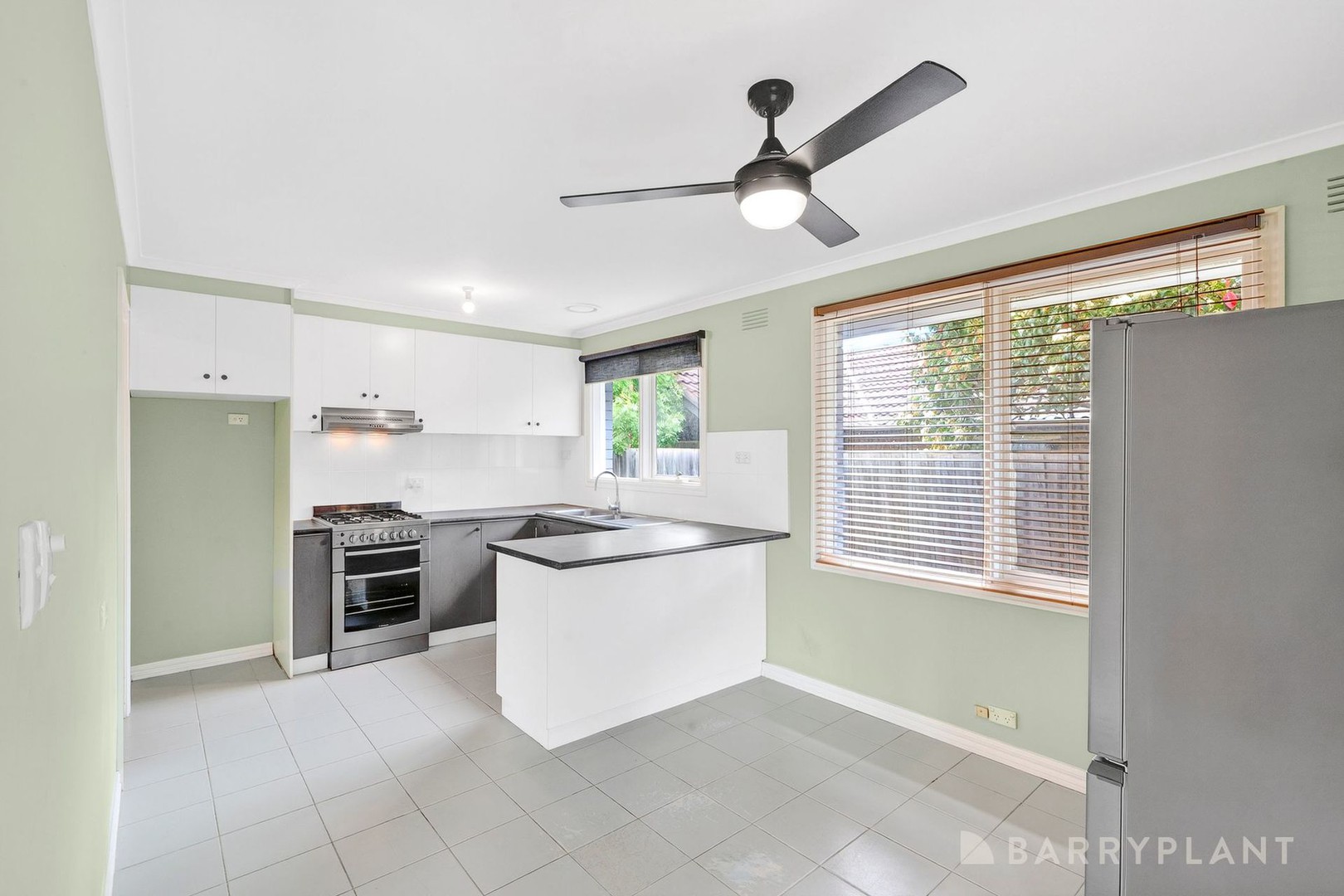 22 Bentley Crescent, Hoppers Crossing, VIC 3029, Hoppers Crossing - Thumbnail 8
