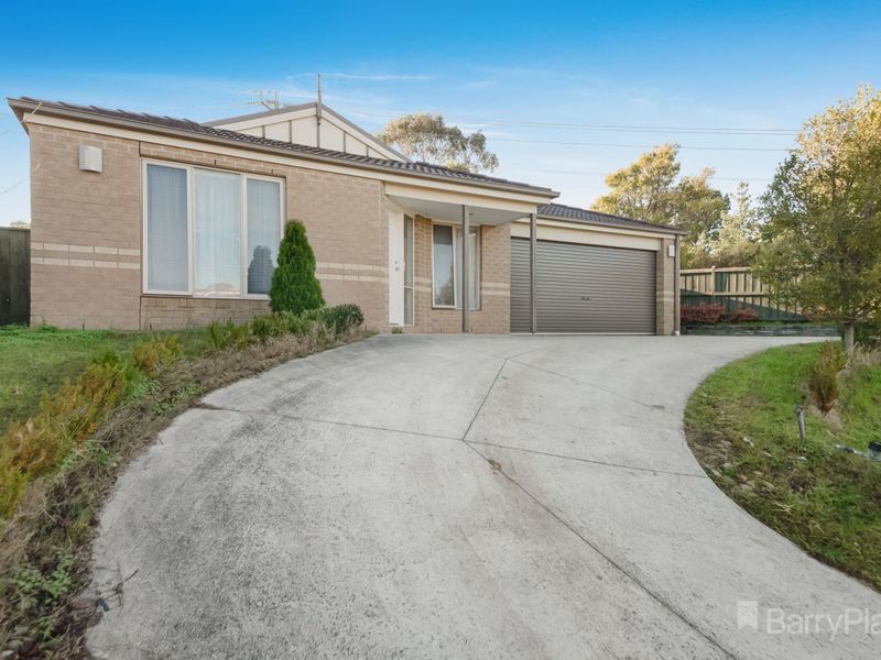 22 Bohemia Crescent, Pakenham, VIC 3810, Pakenham - Thumbnail 2