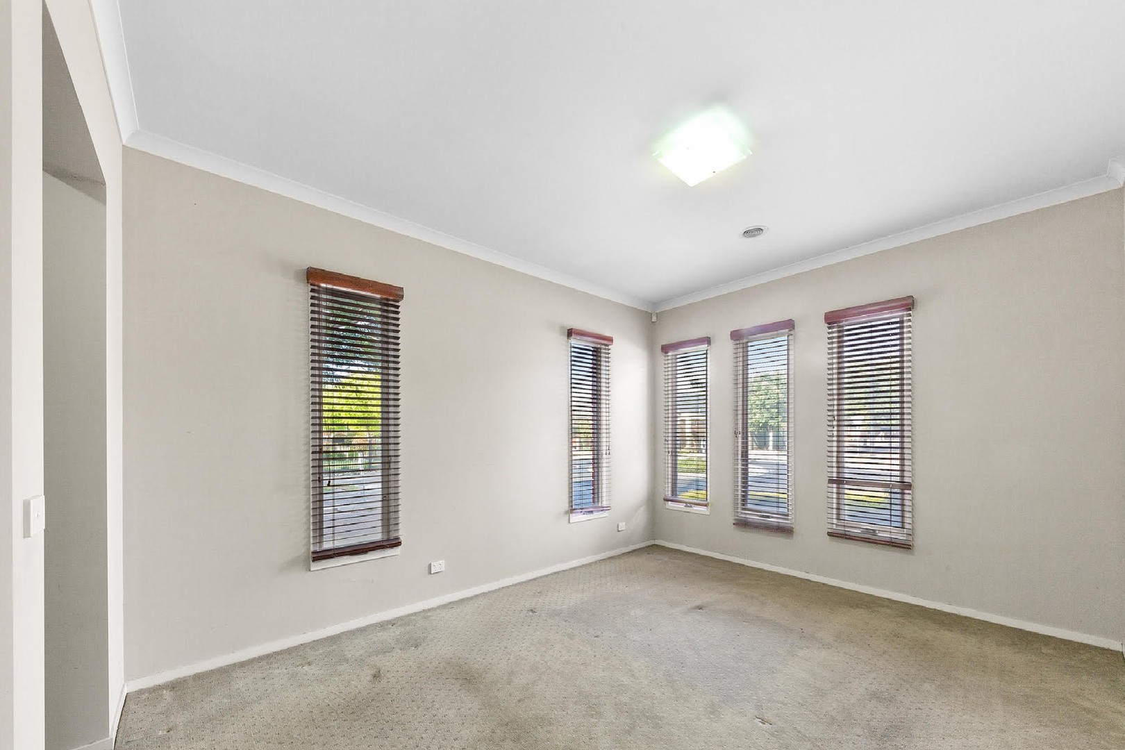 22 Botanical Drive, Caroline Springs, VIC 3023, Caroline Springs - Thumbnail 4