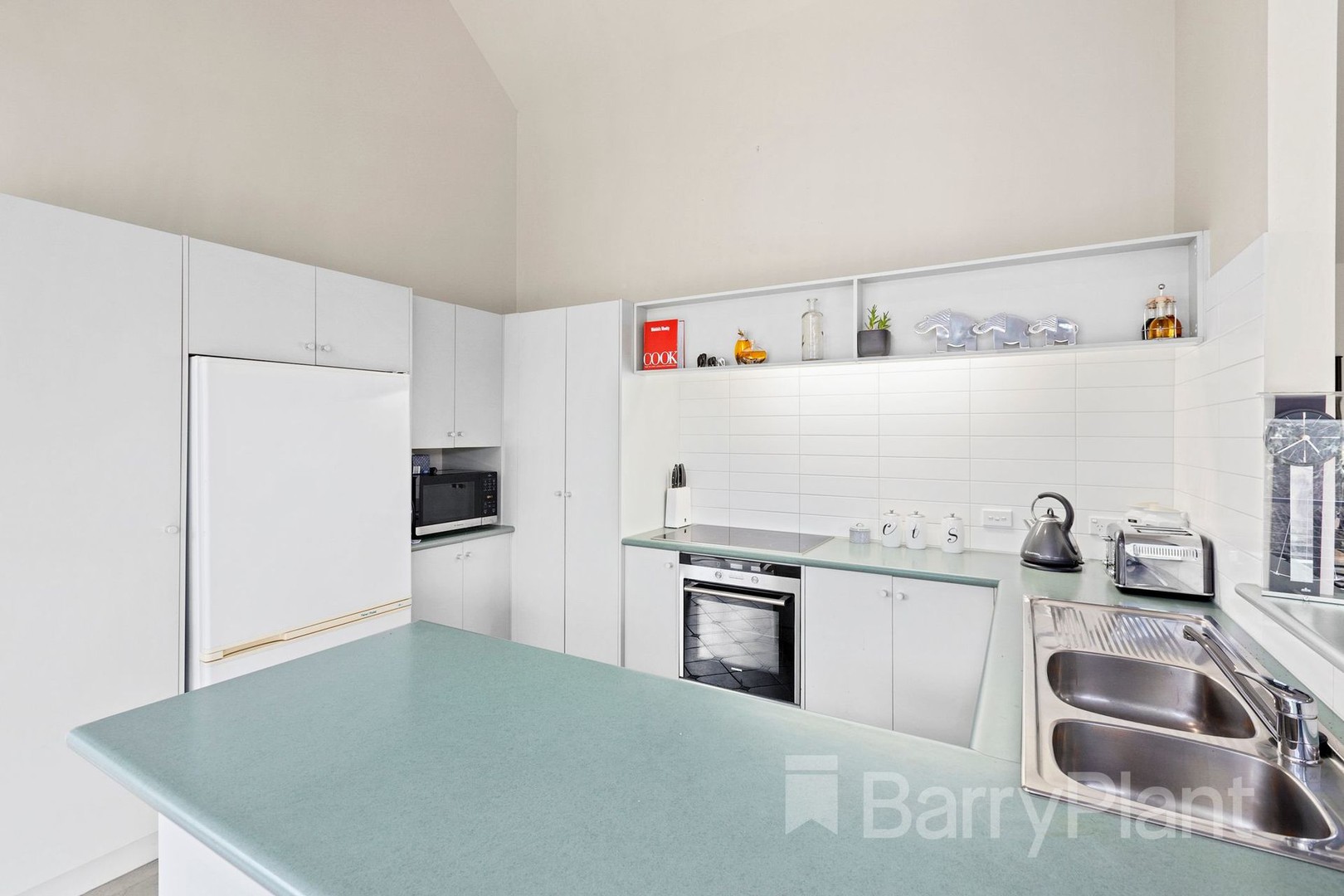 22 Burgundy DriveWaurn Ponds, VIC 3216, Waurn Ponds - Thumbnail 6