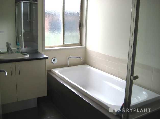 22 Carmichael Court, Sebastopol, VIC 3356 - Thumbnail 2 - 24/06/2026