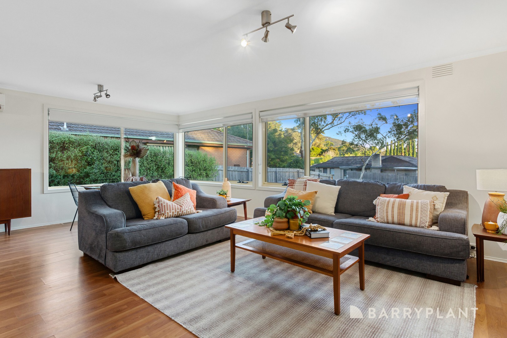 22 Castlewood Drive, Boronia, VIC 3155, Boronia - Thumbnail 2