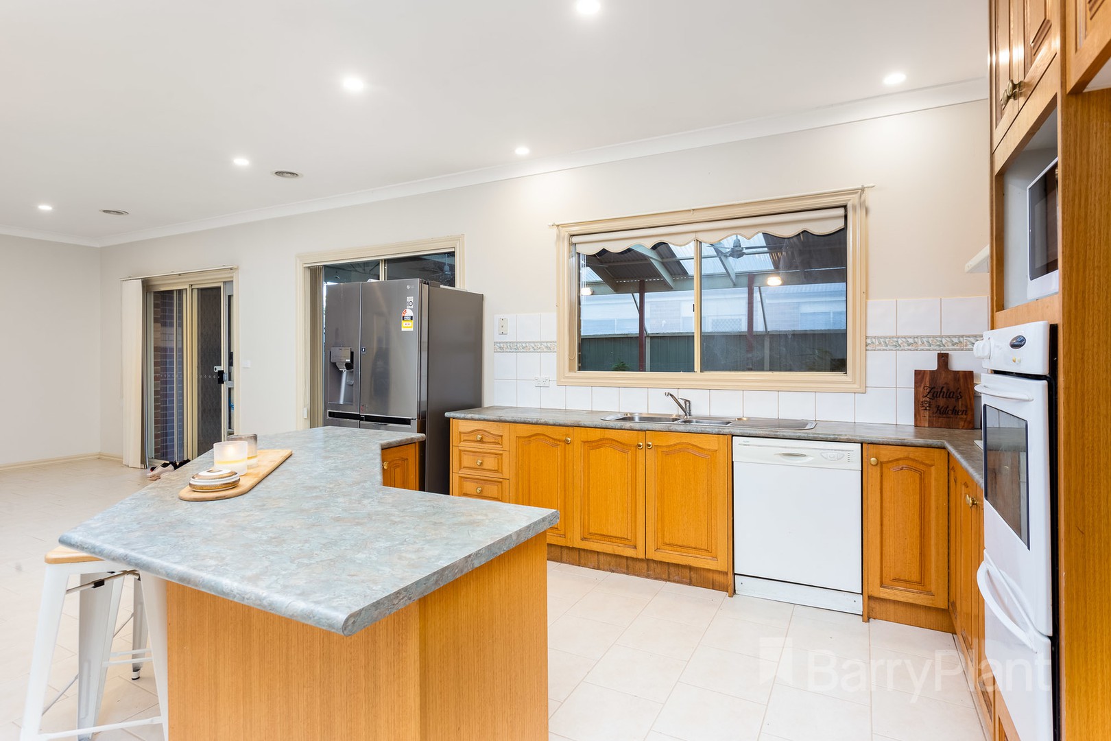 22 Cavendish Drive, Point Cook, VIC 3030, Point Cook - Thumbnail 3