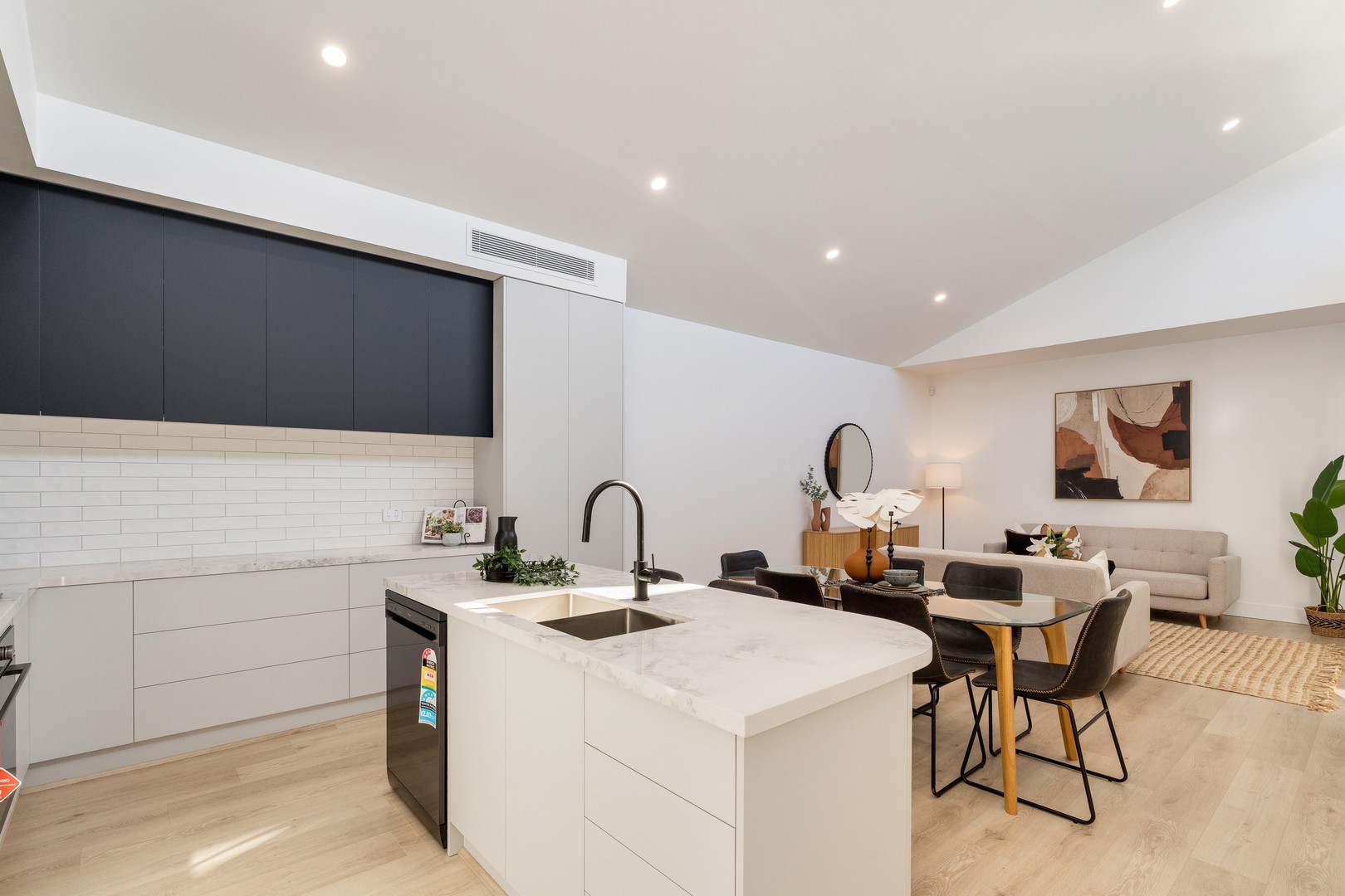 22 Chartreuse Street, Greenvale, VIC 3059, Greenvale - Thumbnail 4