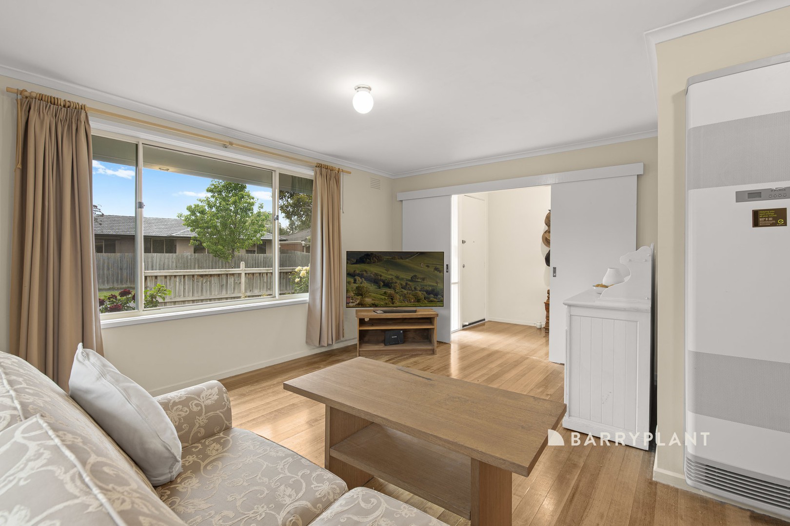 22 Chateau Avenue, Narre Warren, VIC 3805 - Thumbnail 2 - 11/11/2025