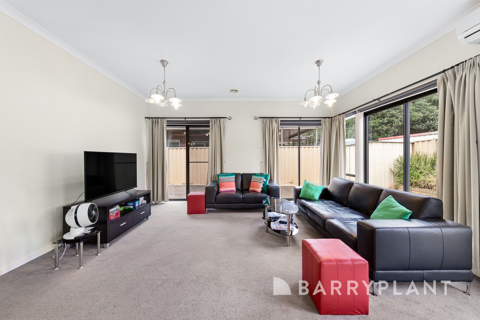 22 Clementson Drive, Caroline Springs, VIC 3023 - Thumbnail 2 - 15/04/2024