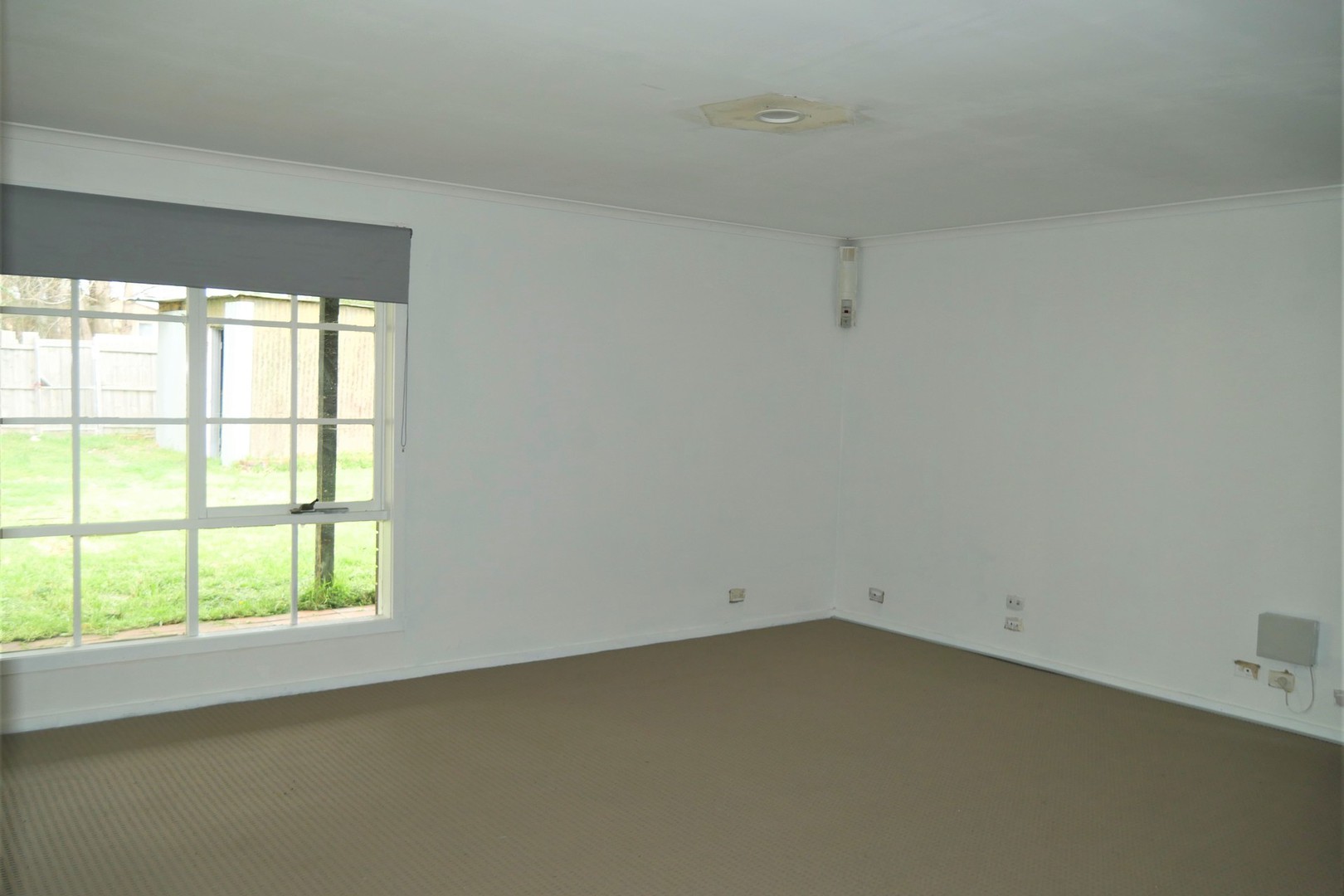 22 Coburns Road, Melton South, VIC 3338, Melton South - Thumbnail 2
