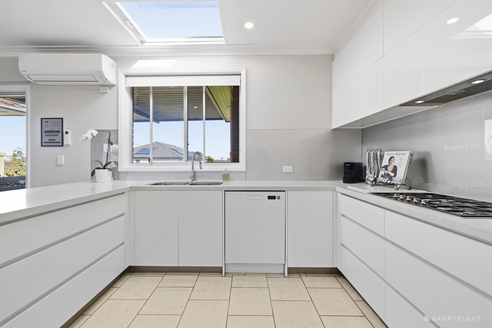 22 Collins Street, Bulleen, VIC 3105 - Thumbnail 2 - 21/05/2026