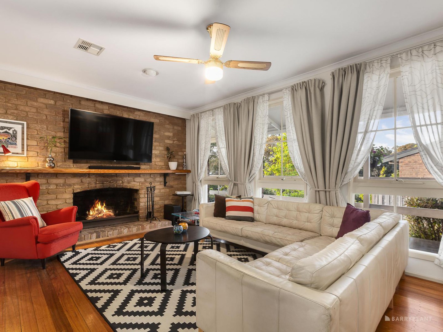 22 Coolabah Drive, Eltham, VIC 3095, Eltham - Thumbnail 3