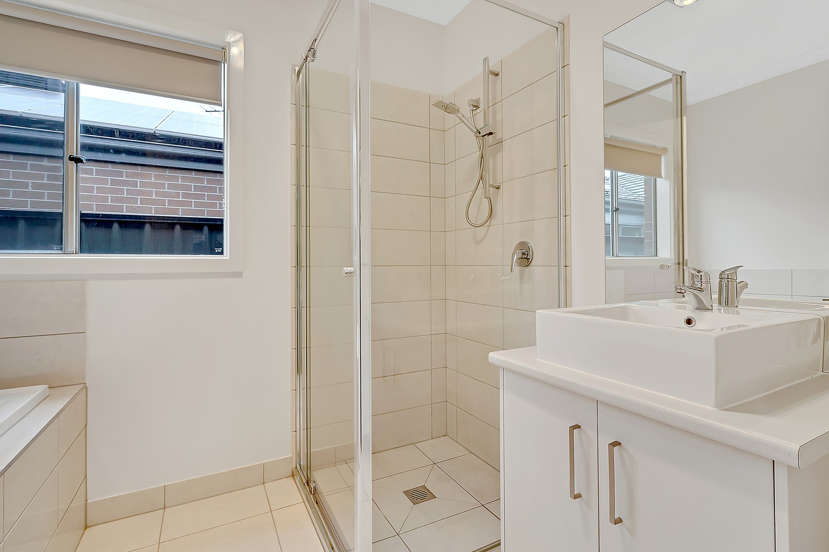 22 Coolamon Drive, Craigieburn, VIC 3064, Craigieburn - Thumbnail 5