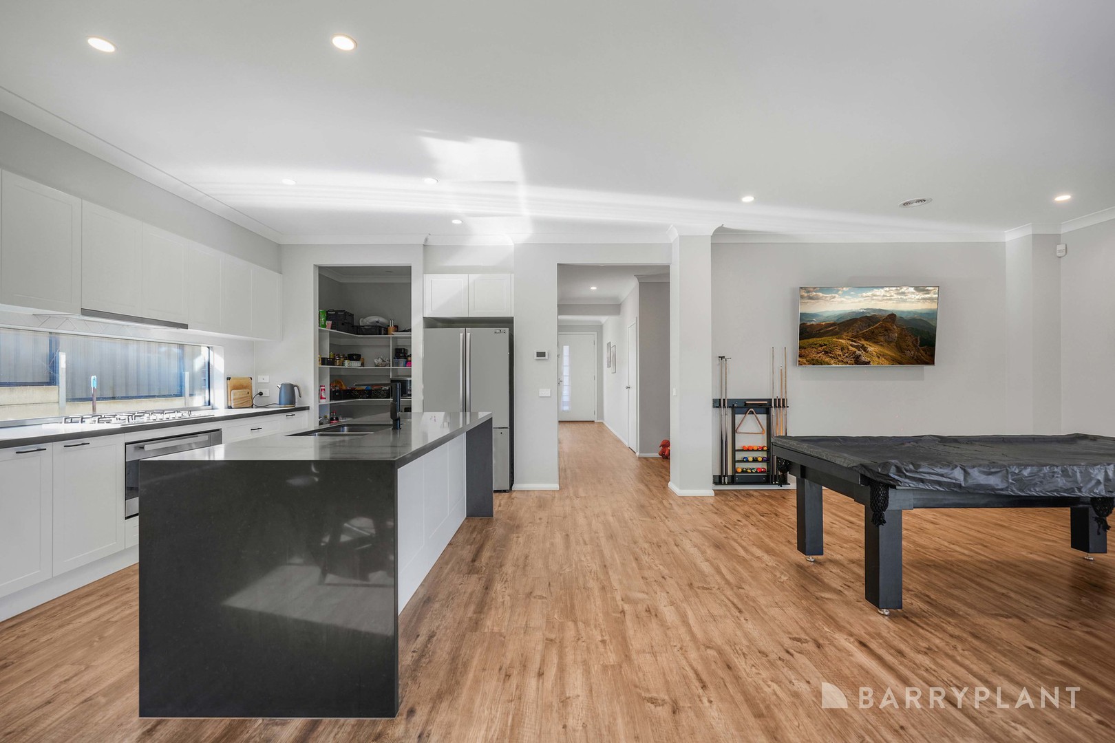 22 Dany Road, Pakenham, VIC 3810, Pakenham - Thumbnail 2