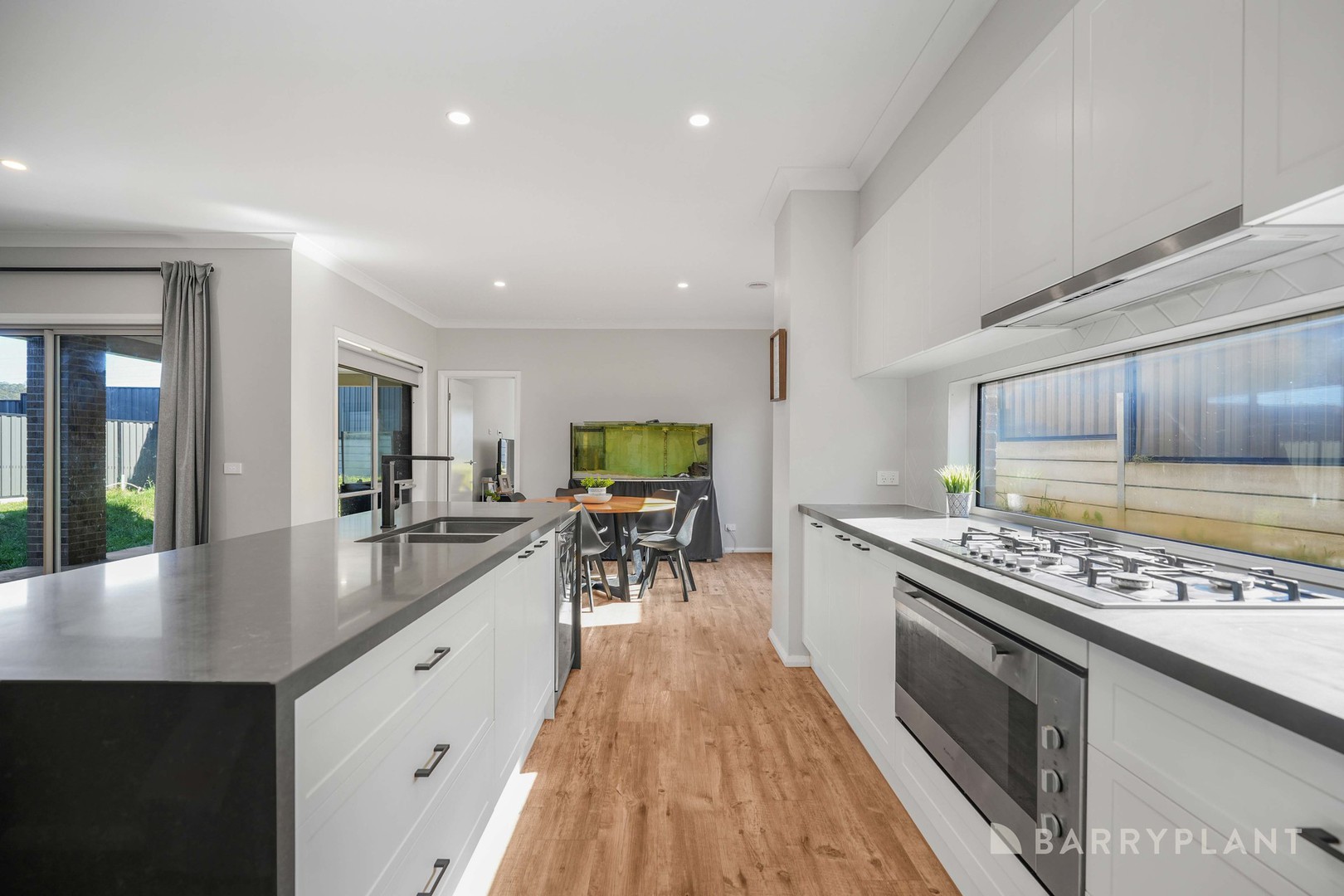 22 Dany Road, Pakenham, VIC 3810, Pakenham - Thumbnail 3
