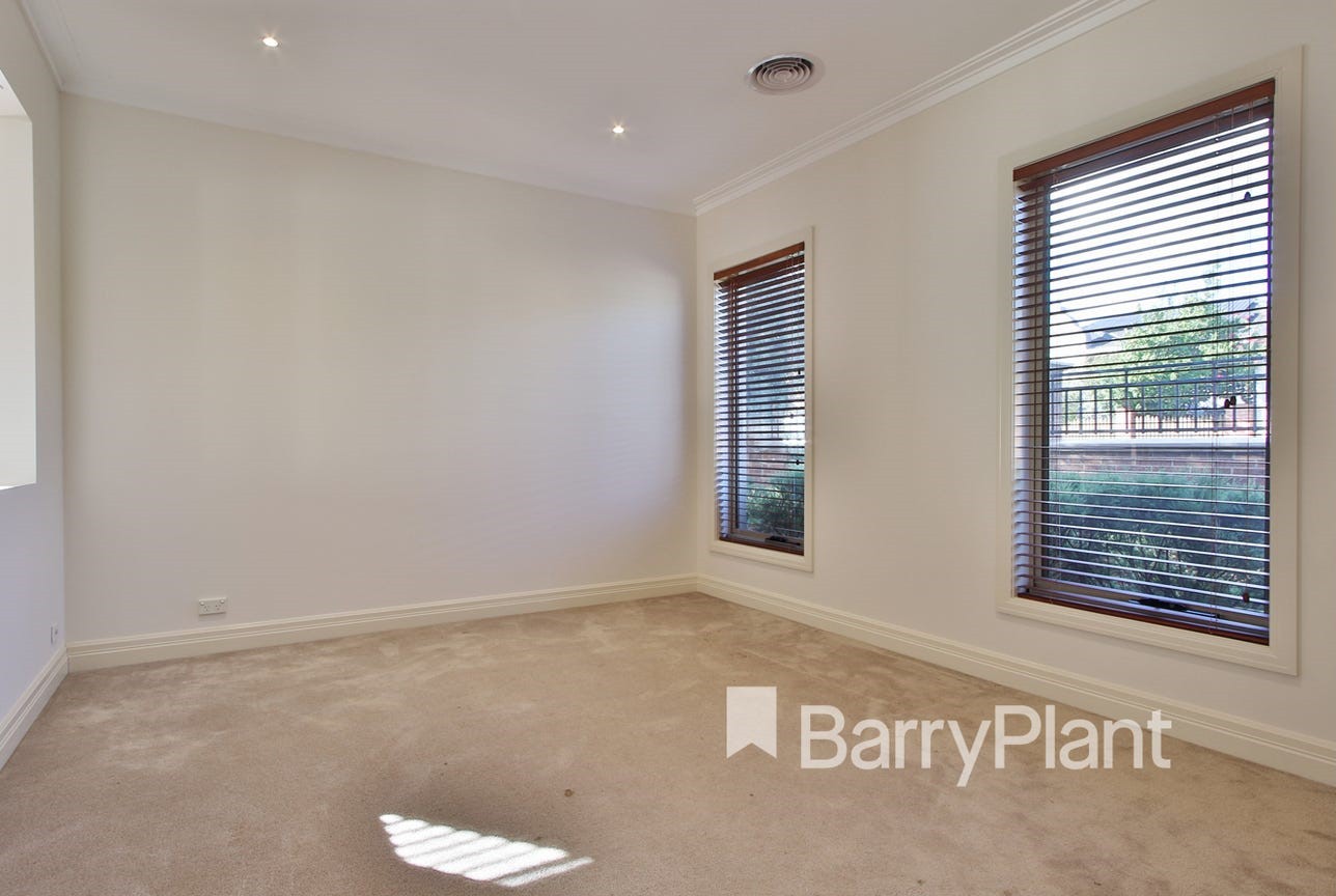22 Devon Drive, Doncaster East, VIC 3109, Doncaster East - Thumbnail 4