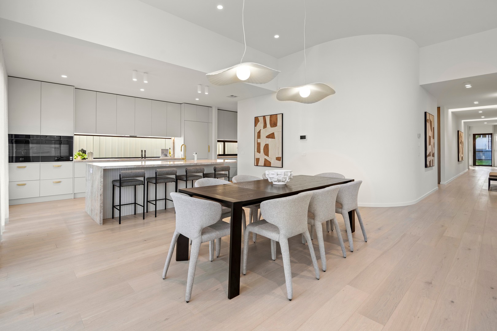 22 Drew Street, Keilor East, VIC 3033, Keilor East - Thumbnail 3