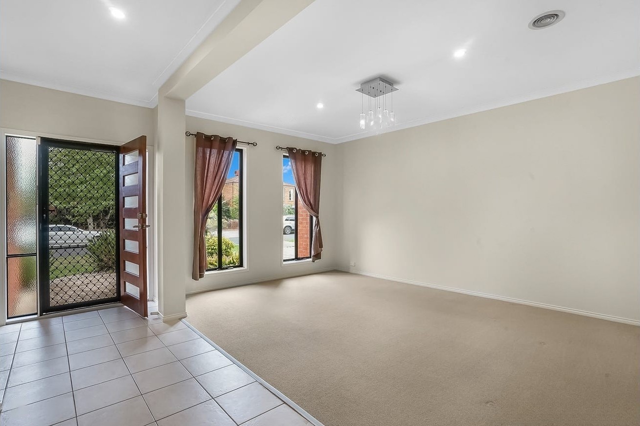 22 Dunkirk Drive, Point Cook, VIC 3030, Point Cook - Thumbnail 4