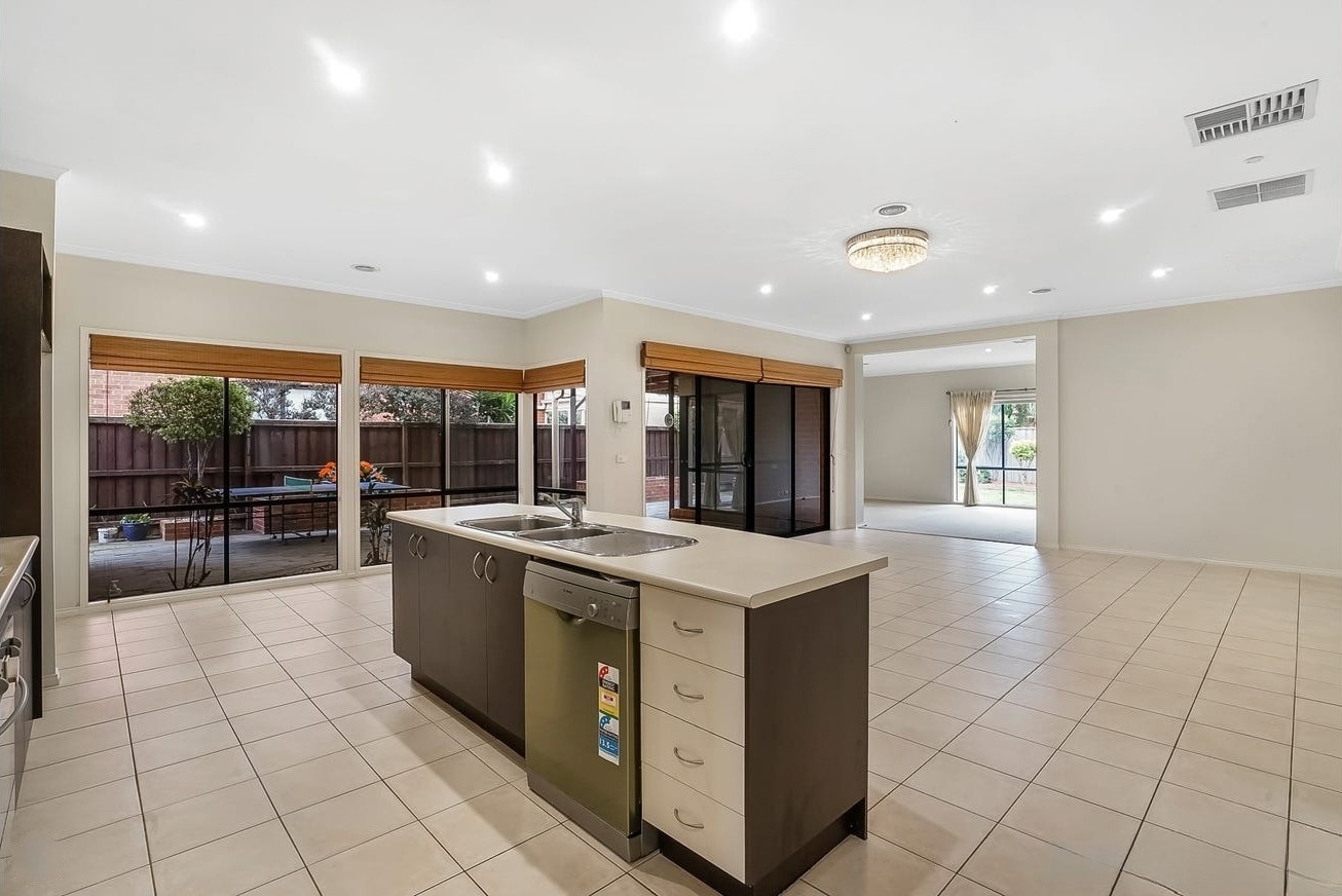 22 Dunkirk Drive, Point Cook, VIC 3030, Point Cook - Thumbnail 6