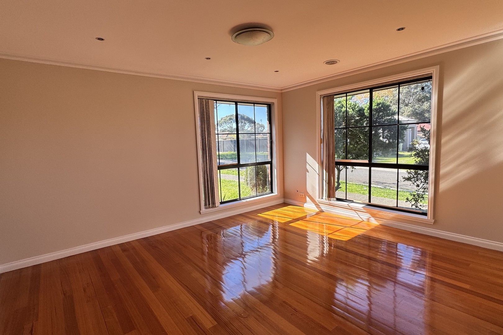 22 Edgewood Road, Roxburgh Park, VIC 3064, Roxburgh Park - Thumbnail 3