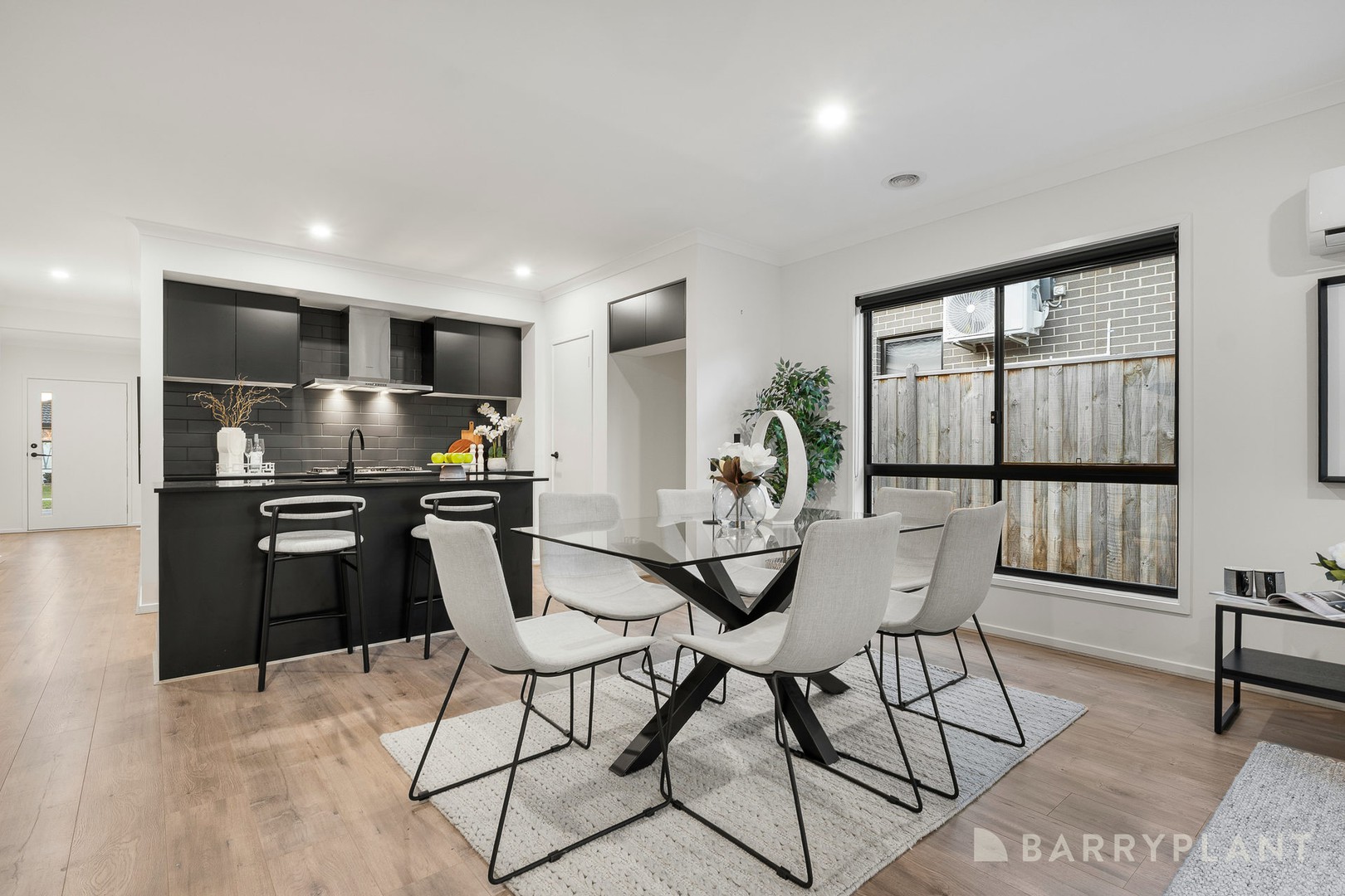 22 Eiger Street, Clyde North, VIC 3978, Clyde North - Thumbnail 3
