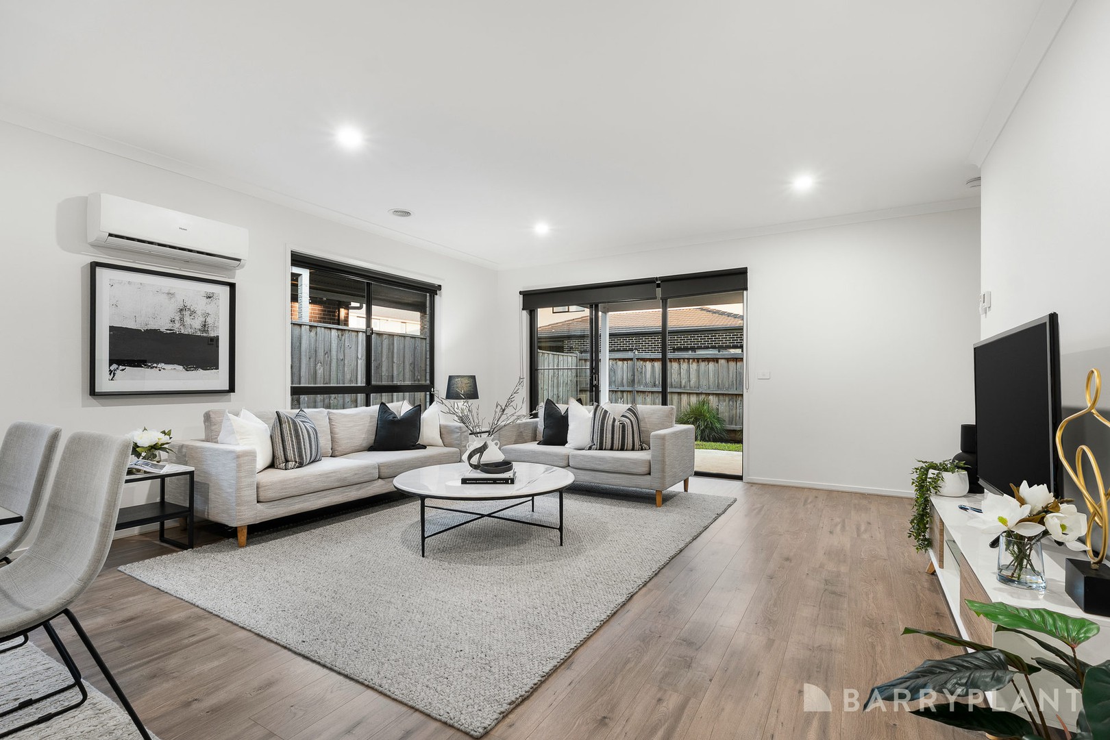 22 Eiger Street, Clyde North, VIC 3978, Clyde North - Thumbnail 6
