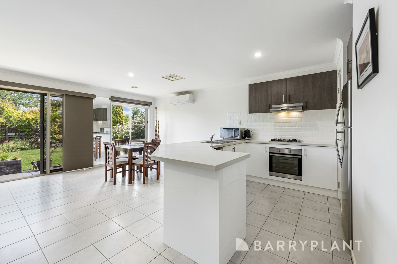 22 Erskine Way, Melton West, VIC 3337, Melton West - Thumbnail 3