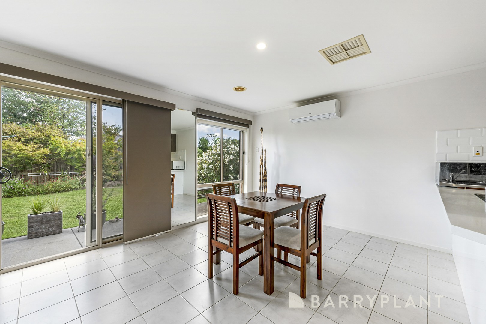 22 Erskine Way, Melton West, VIC 3337, Melton West - Thumbnail 6