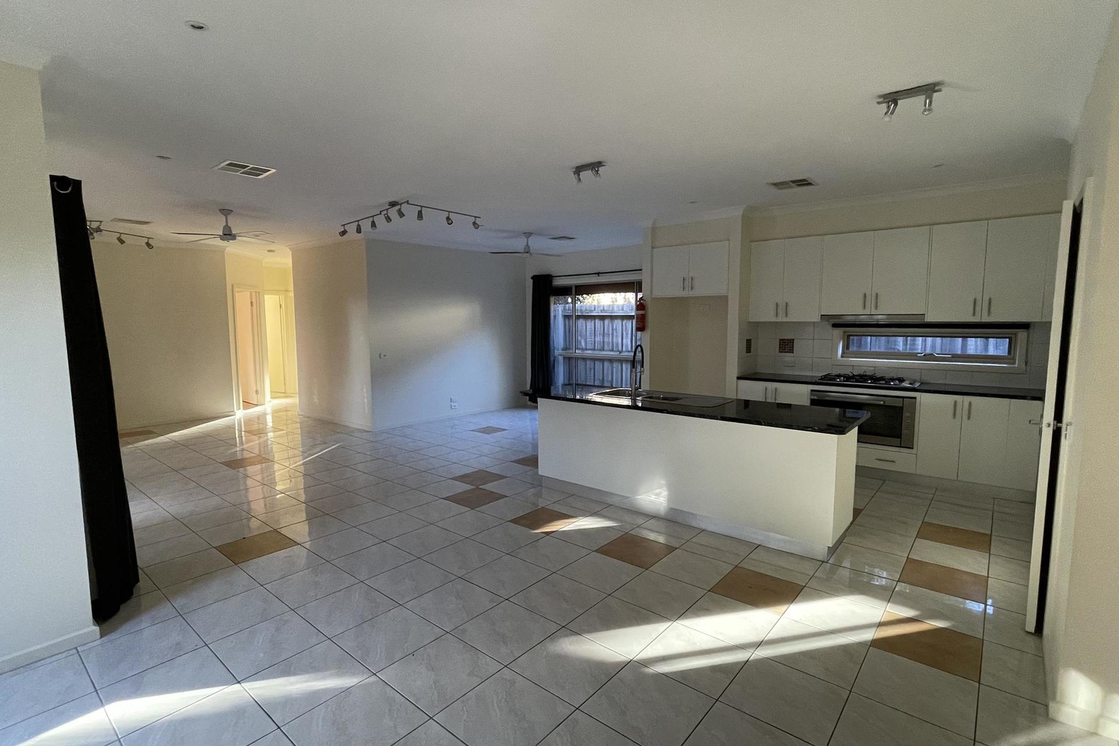 22 Feldgrau Rise, Epping, VIC 3076, Epping - Thumbnail 3