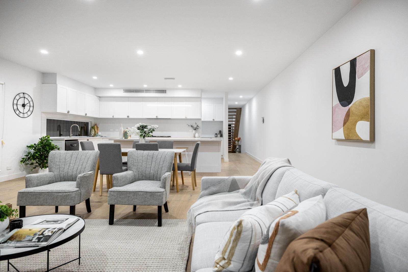 22 Florence Street, Niddrie, VIC 3042 - Thumbnail 2 - 11/10/2024