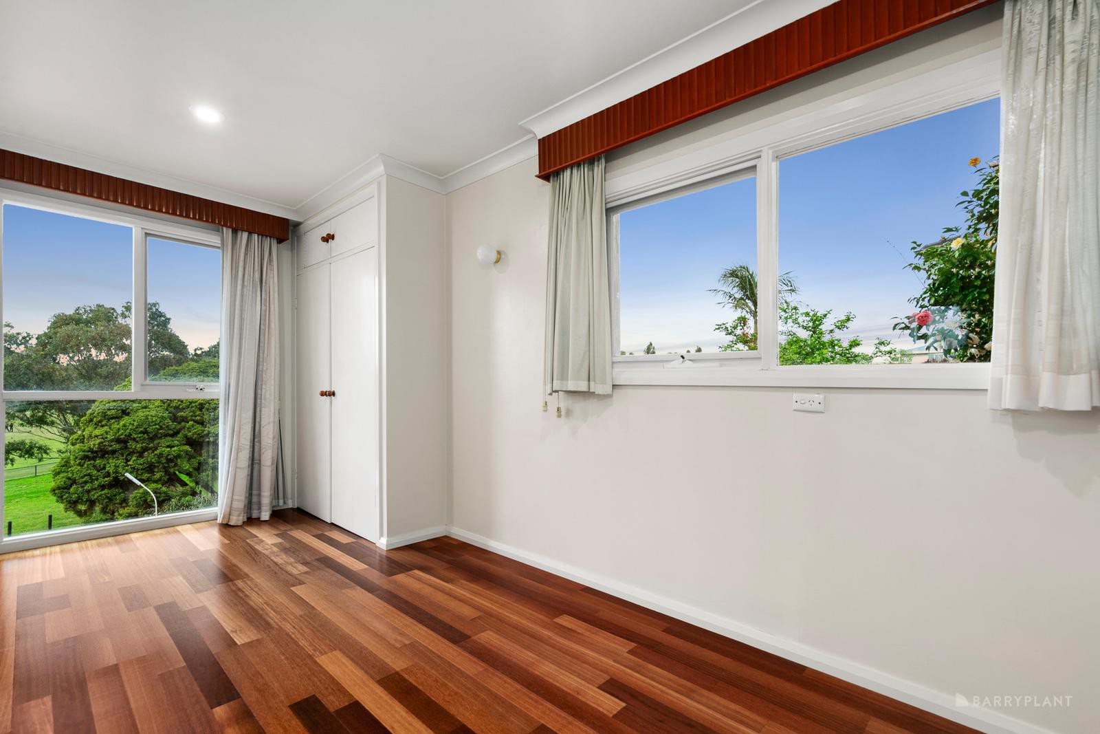22 Furneaux Grove, Bulleen, VIC 3105, Bulleen - Thumbnail 5