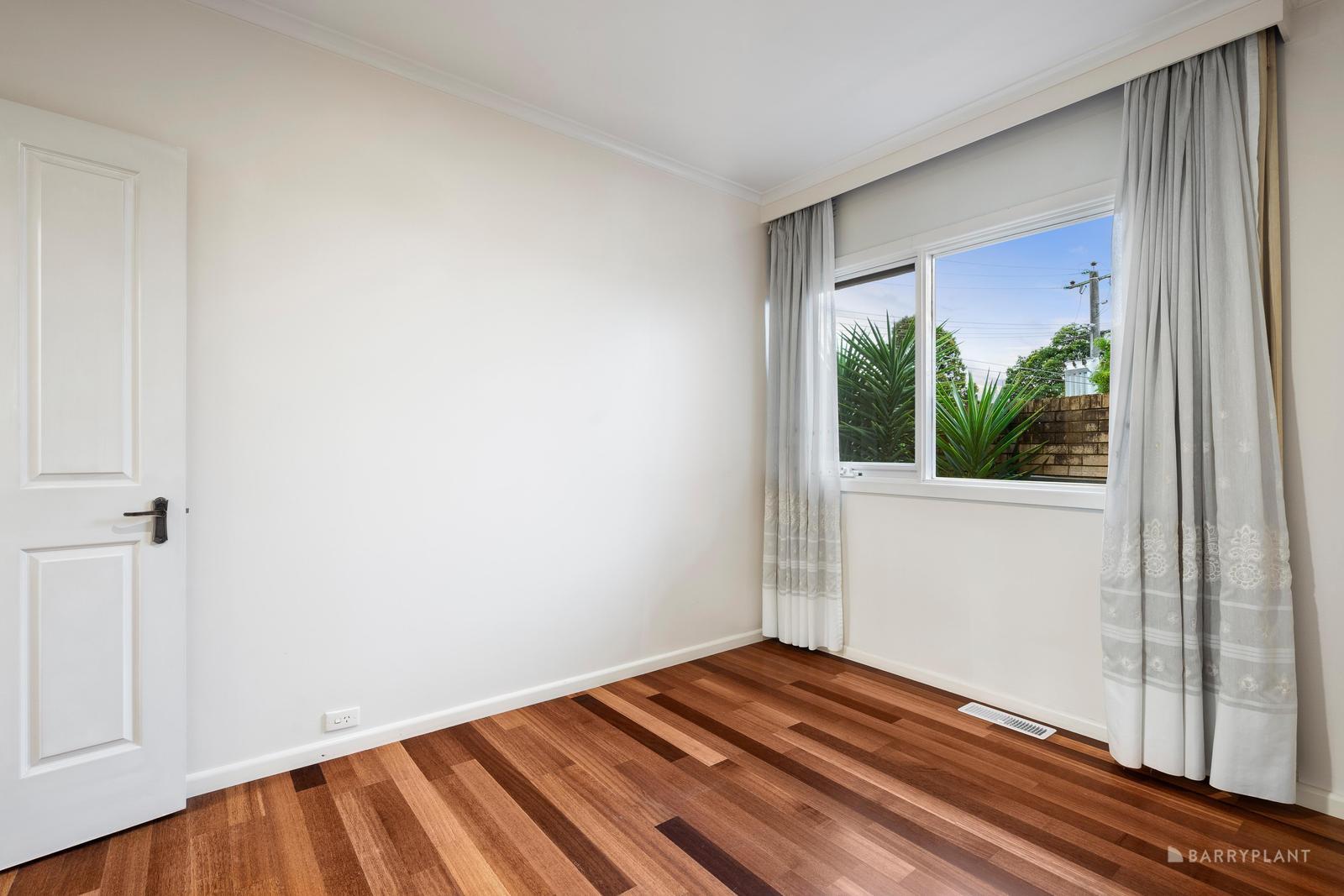 22 Furneaux Grove, Bulleen, VIC 3105, Bulleen - Thumbnail 7