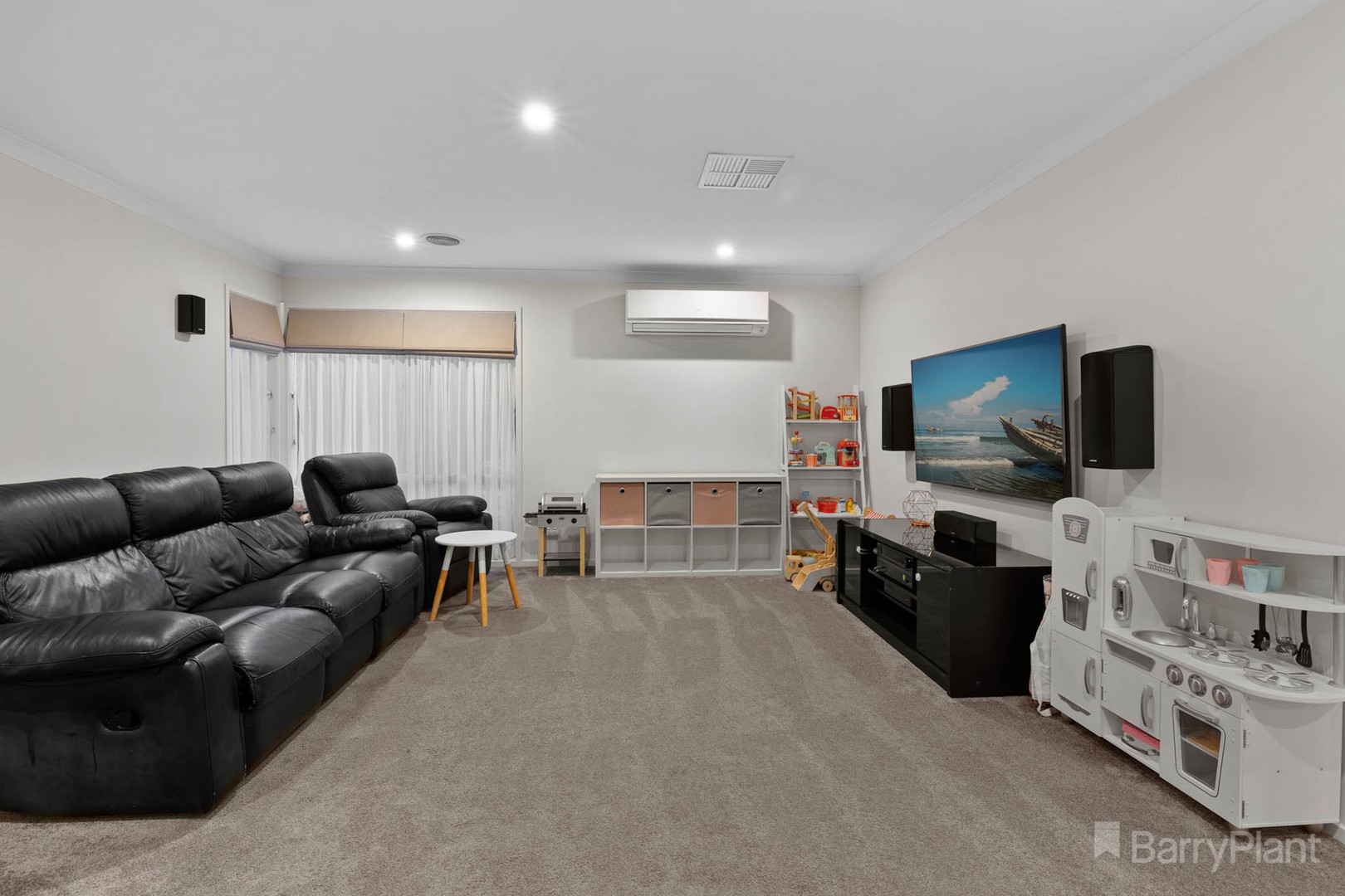 22 Gallery WayPakenham, VIC 3810, Pakenham - Thumbnail 8