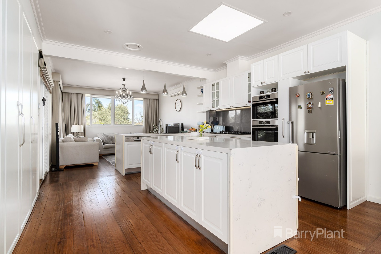 22 Glenfern Avenue, Doncaster, VIC 3108, Doncaster - Thumbnail 2