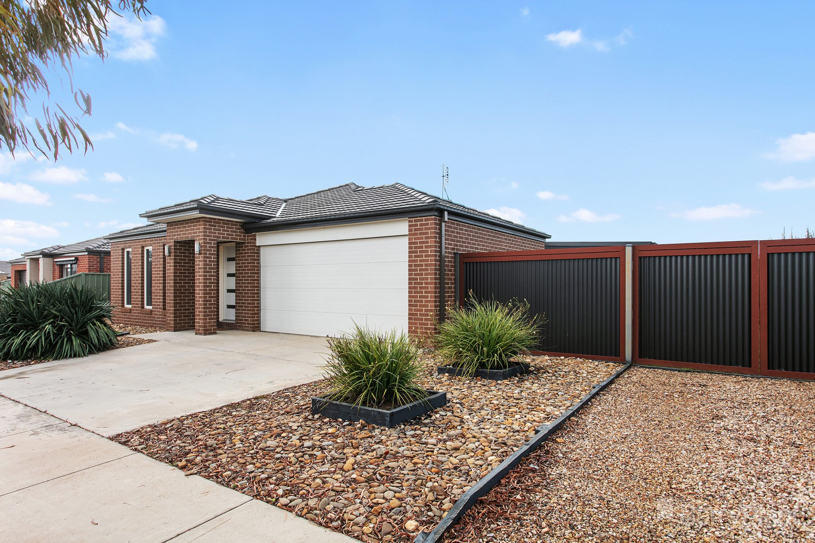 22 Greenfield DriveEpsom, VIC 3551  - Leased, Epsom - Thumbnail 2
