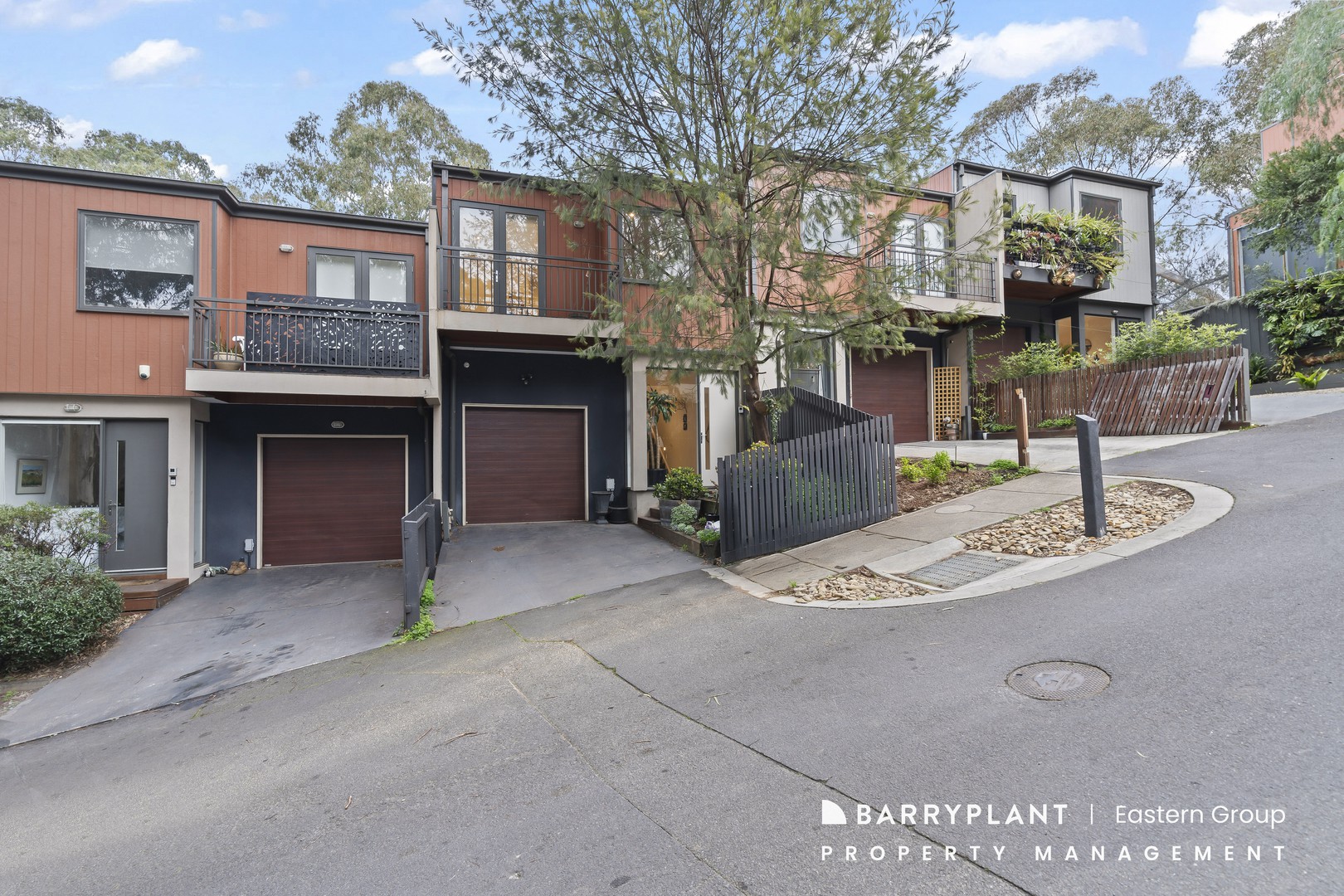 22 Harmony Drive, Diamond Creek, VIC 3089, Diamond Creek - Thumbnail 2