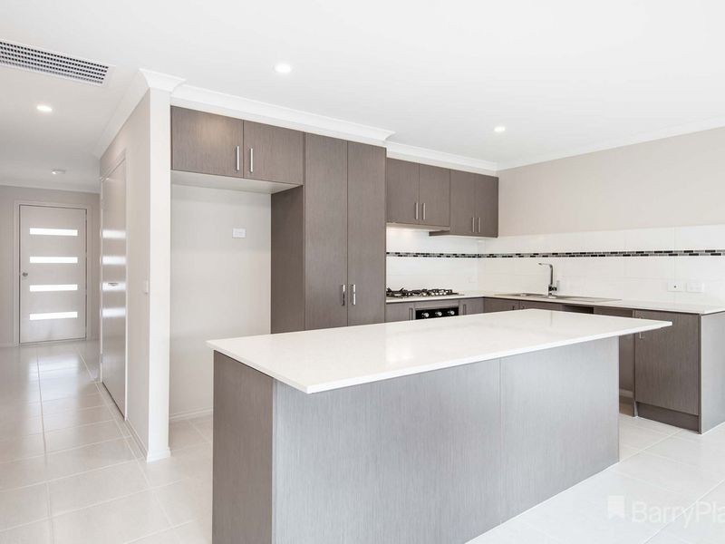 22 Hartney Avenue, Pakenham, VIC 3810, Pakenham - Thumbnail 4