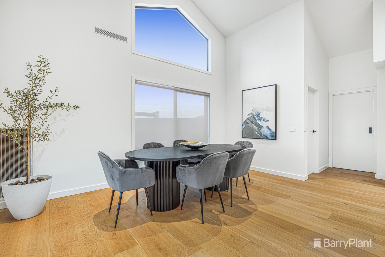 22 Henderson Road, Yarra Glen, VIC 3775, Yarra Glen - Thumbnail 7