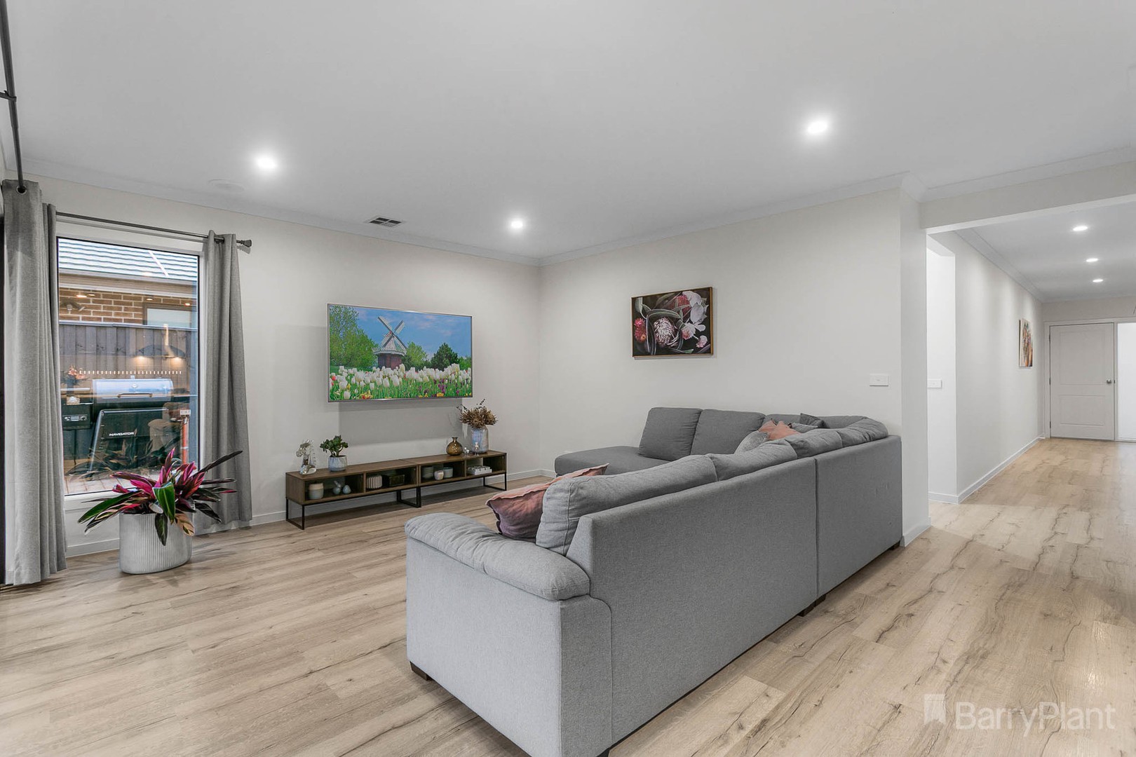 22 Heytesbury Drive, Officer, VIC 3809, Officer South - Thumbnail 6