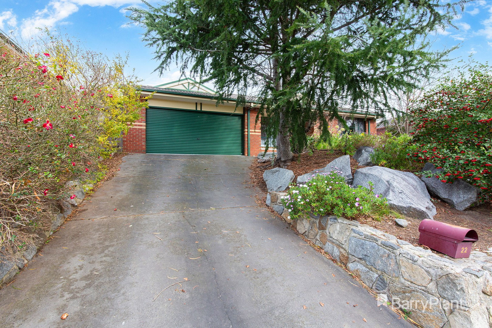 22 Highfielde Avenue, Berwick, VIC 3806, Berwick - Thumbnail 2