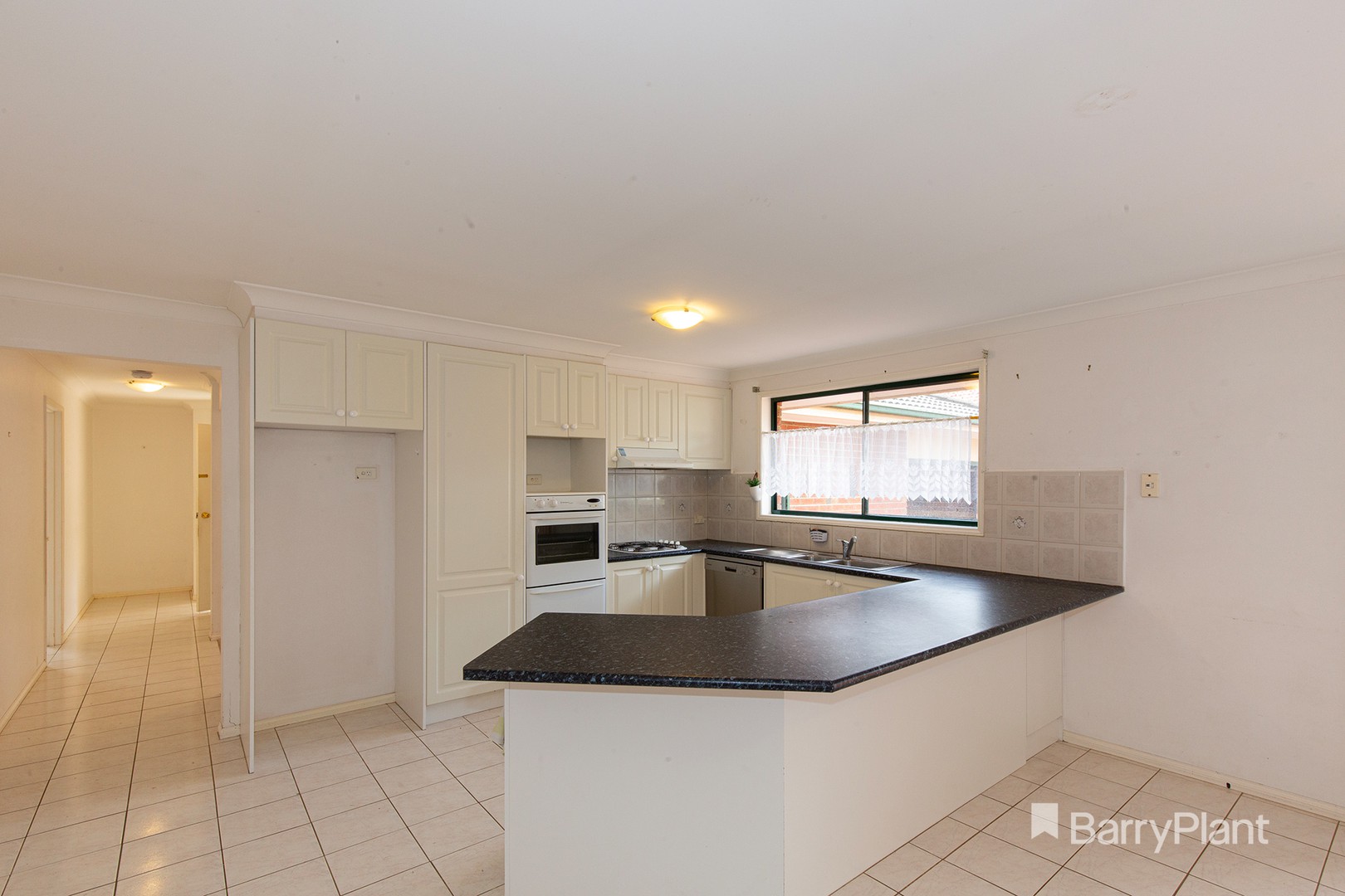 22 Highfielde Avenue, Berwick, VIC 3806, Berwick - Thumbnail 3