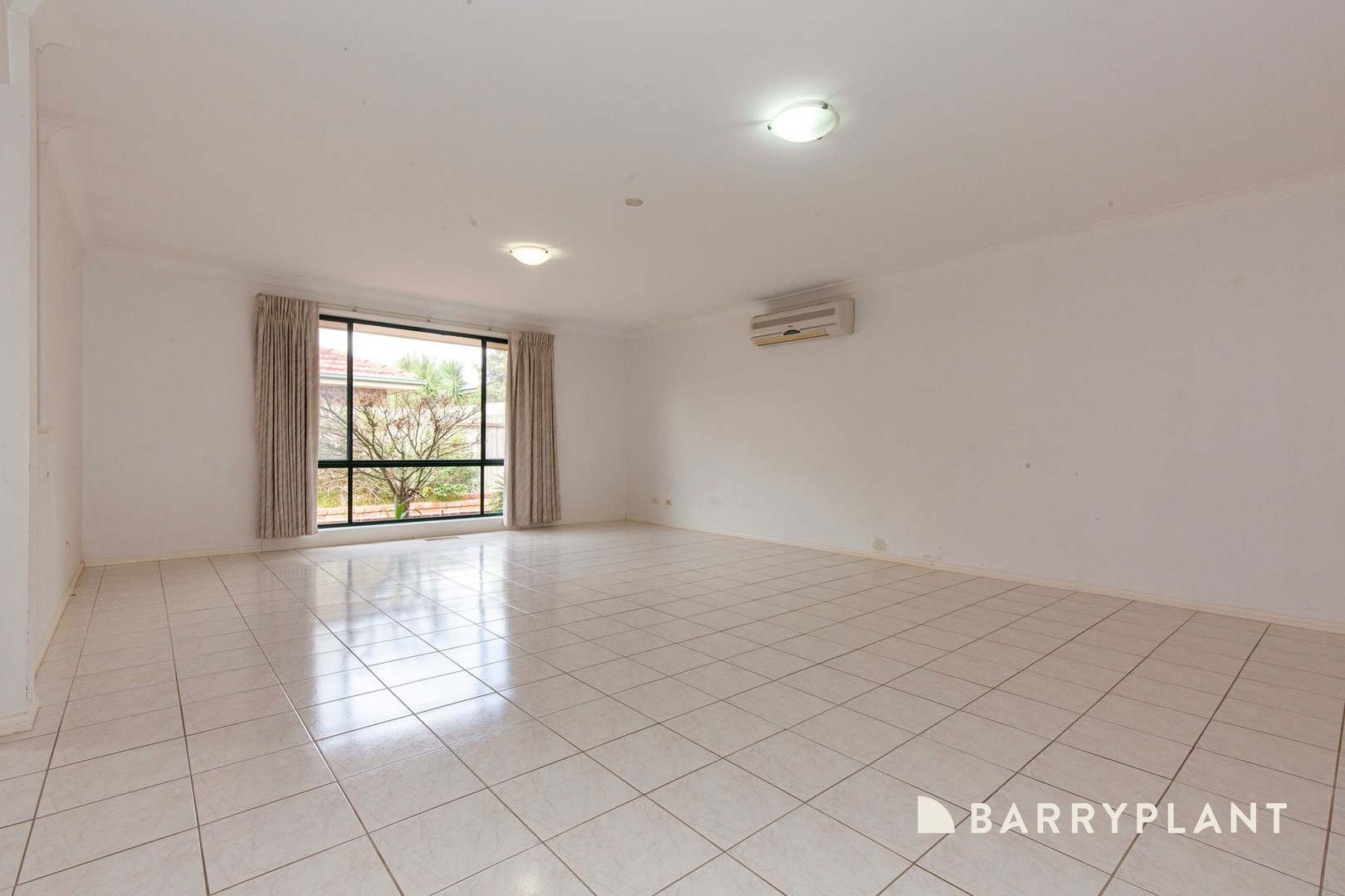 22 Highfielde Avenue, Berwick, VIC 3806 - Thumbnail 2 - 07/05/2026