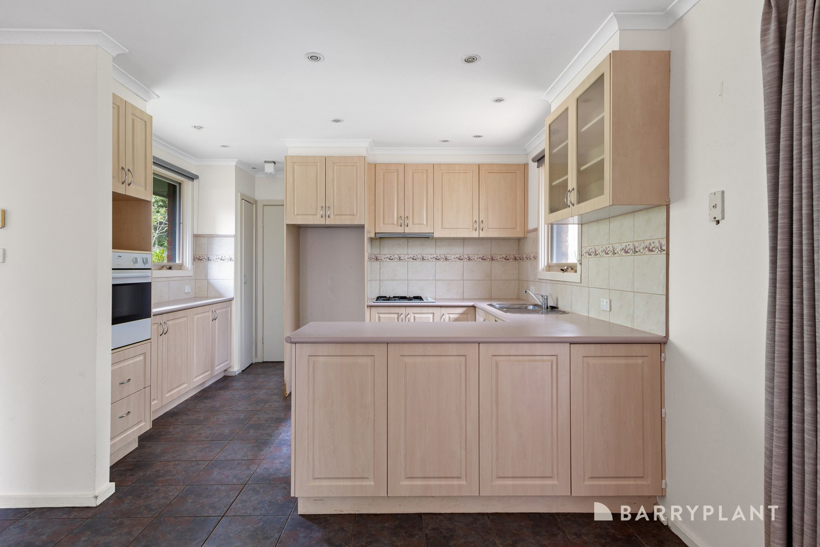 22 Hillside Avenue, Boronia, VIC 3155, Boronia - Thumbnail 2