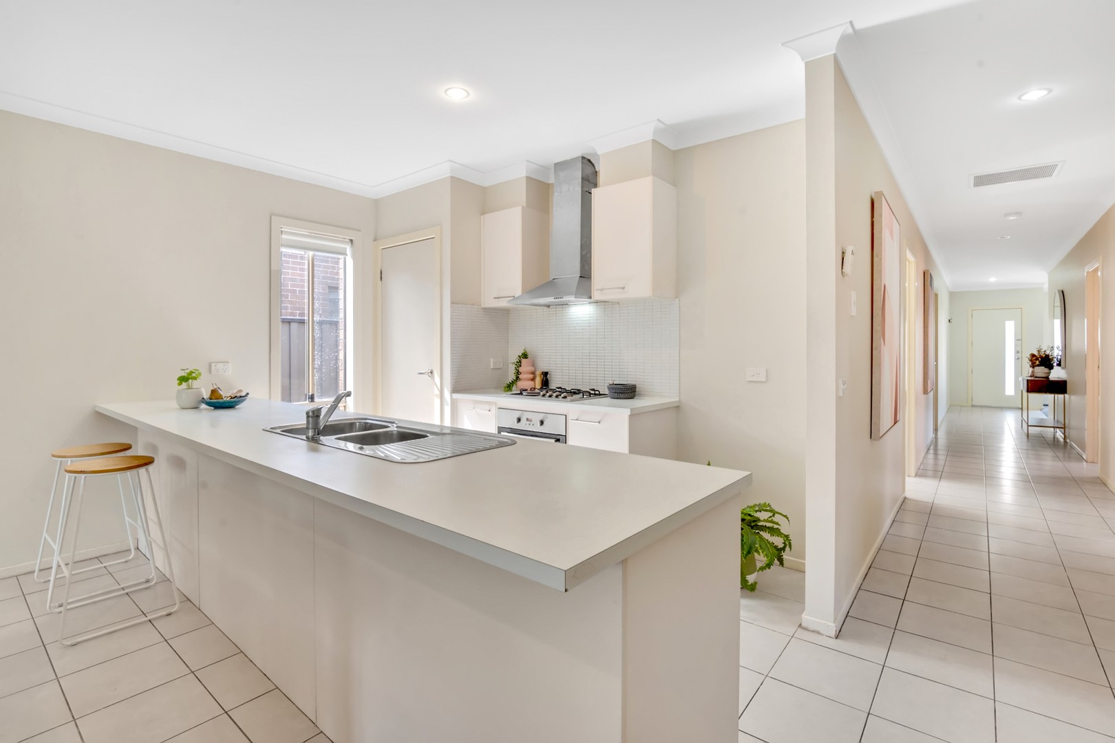 22 Huntingfield Street, Craigieburn, VIC 3064, Craigieburn - Thumbnail 2