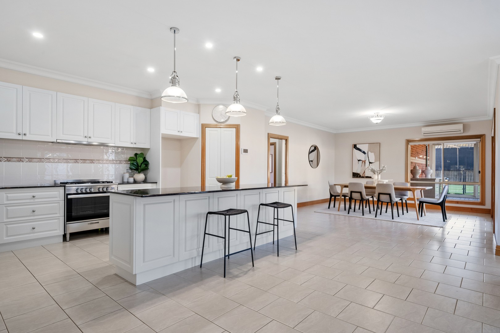 22 Knight Court, Hillside, VIC 3037, Hillside - Thumbnail 3