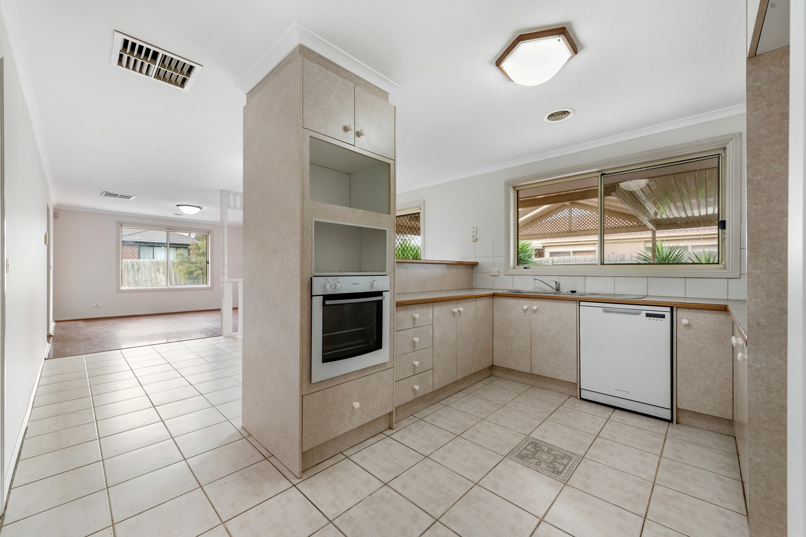 22 Kurrajong RoadDelahey, VIC 3037, Delahey - Thumbnail 4