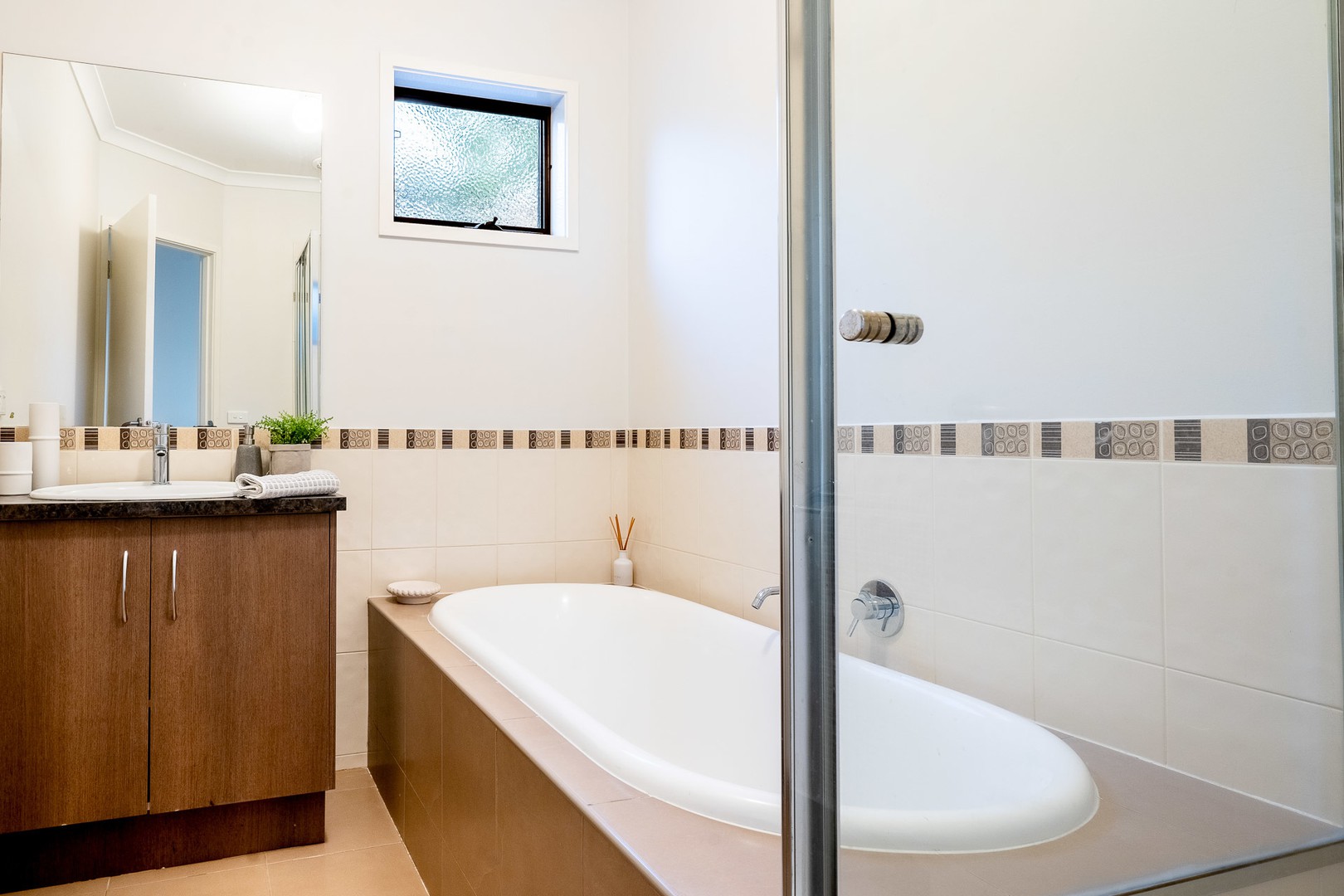 22 Lanata Street, South Morang, VIC 3752, South Morang - Thumbnail 8