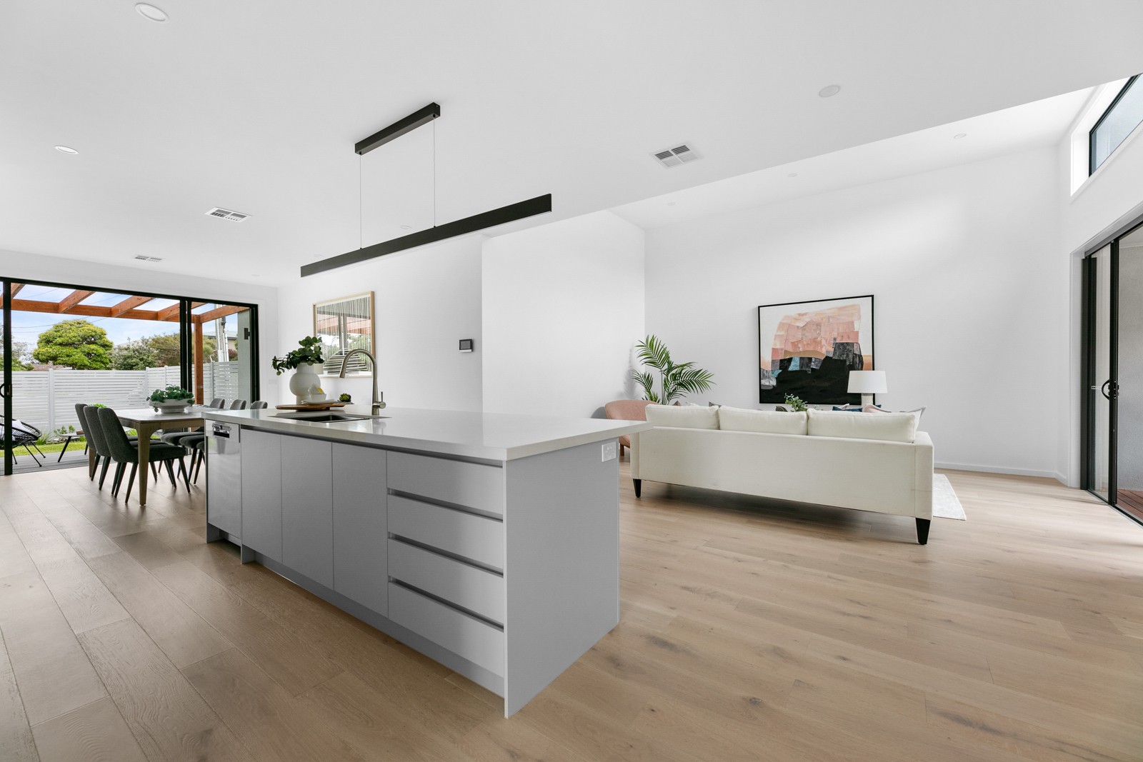22 Lawrence Avenue, Aspendale, VIC 3195, Aspendale - Thumbnail 3